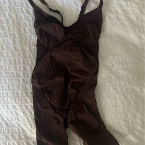 Skims seamless sculpt mid thigh bodysuit